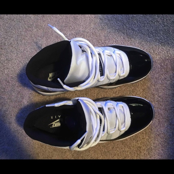 Air Jordan 11 Concord - Picture 5 of 8